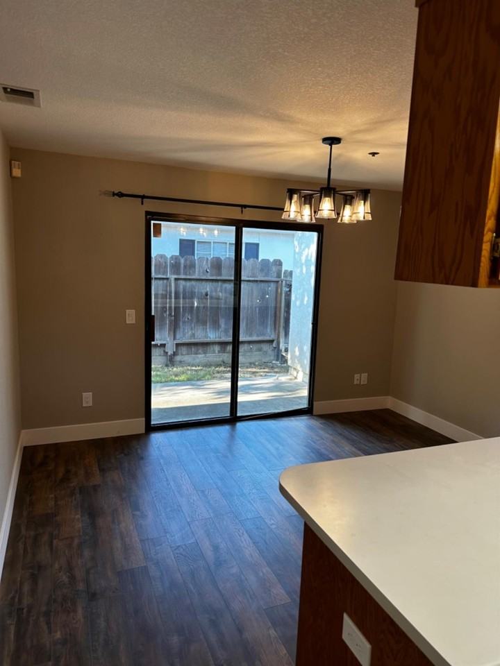 40 College Street #40A - Photo 5 of 17