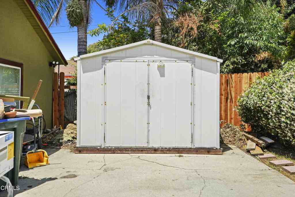 767 East Howard Street #767 - Photo 7 of 32