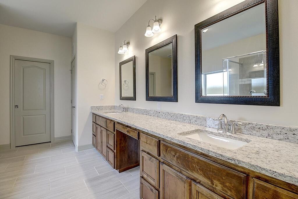 2205 Crystal Bay Dr #2205 - Photo 5 of 40