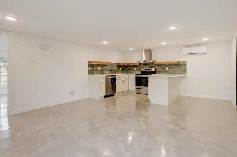 808 Oakhurst Street #808-3 - Photo 2 of 6