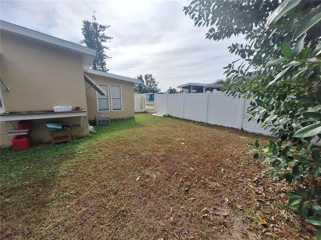 8564 Agress Ave #8564 - Photo 3 of 22