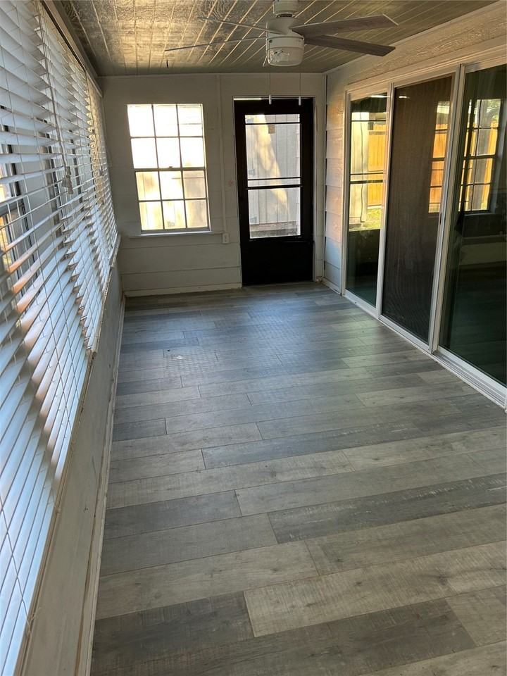 8523 Riverside Walk Lane #8523 - Photo 6 of 24