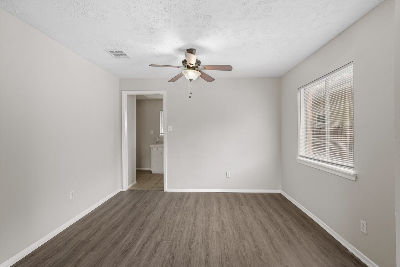 15011 Tippcrest #15011 - Photo 2 of 16
