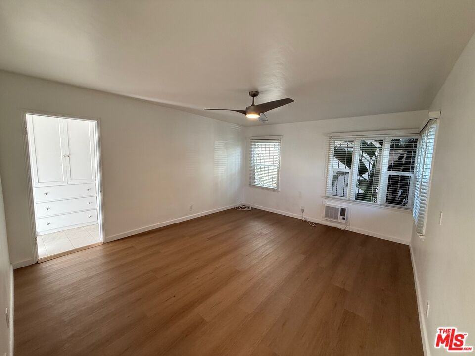 1157 North Genesee Avenue #1157 - Photo 5 of 20