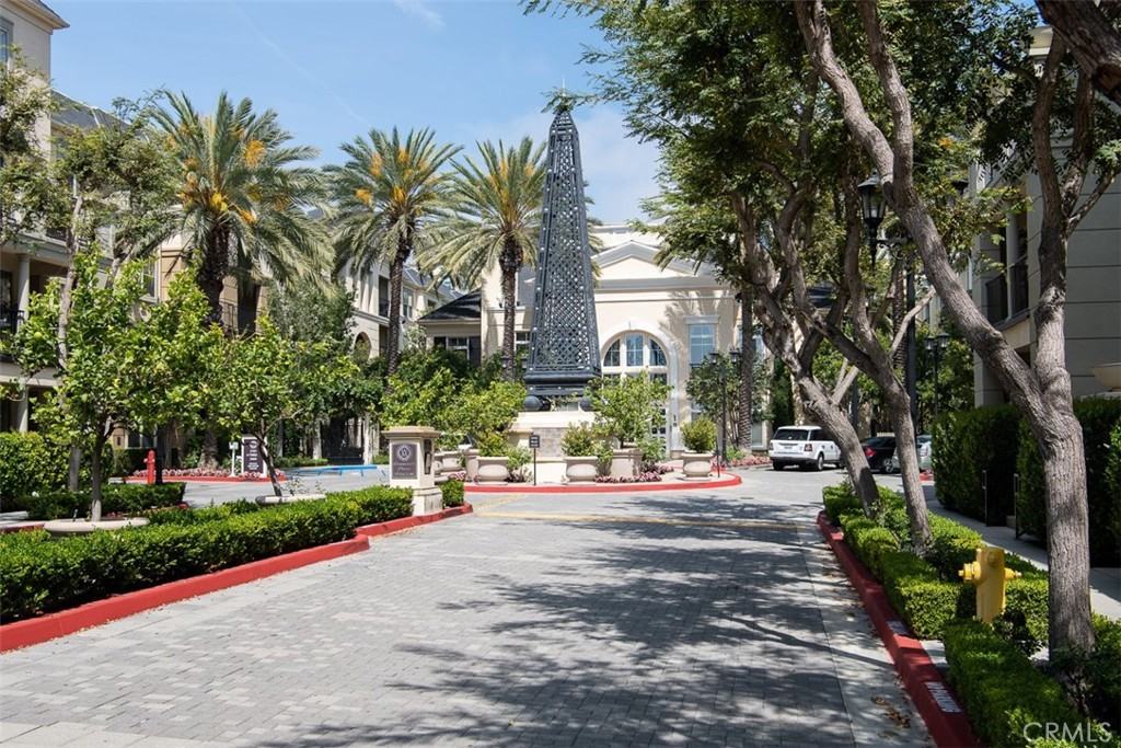 2112 Watermarke Place #2112 - Photo 2 of 37