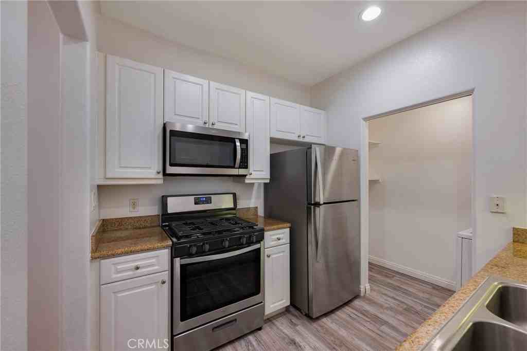 2112 Watermarke Place #2112 - Photo 3 of 37