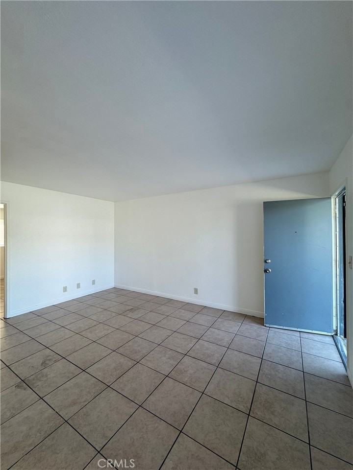 1422 South Townsend Street #1422-3 - Photo 3 of 6