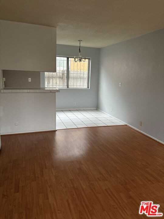 961 S Kenmore Ave #961 - Photo 4 of 13