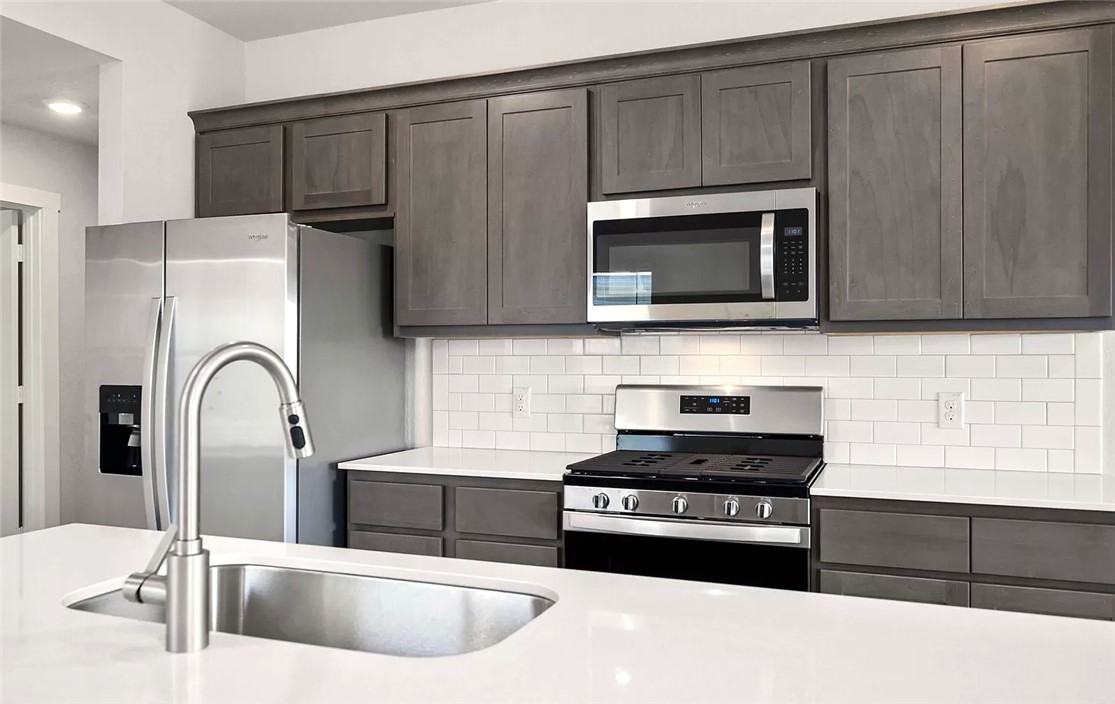 925 Kickapoo Ln #925 - Photo 6 of 20