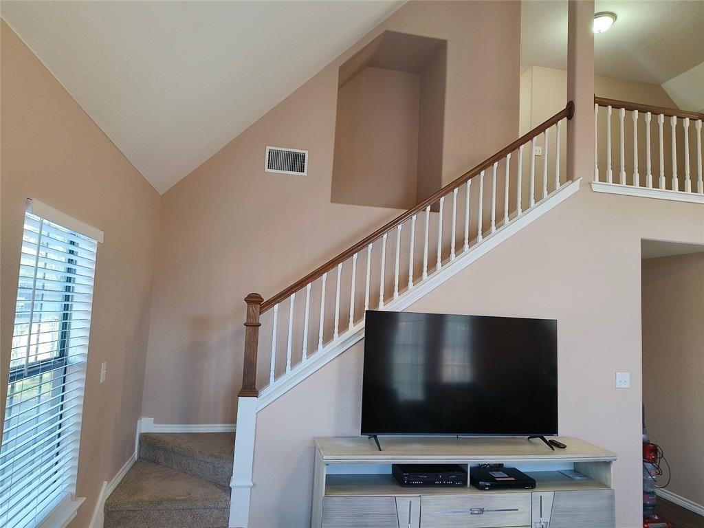 100 E Bluebonnet Dr #100 - Photo 3 of 25