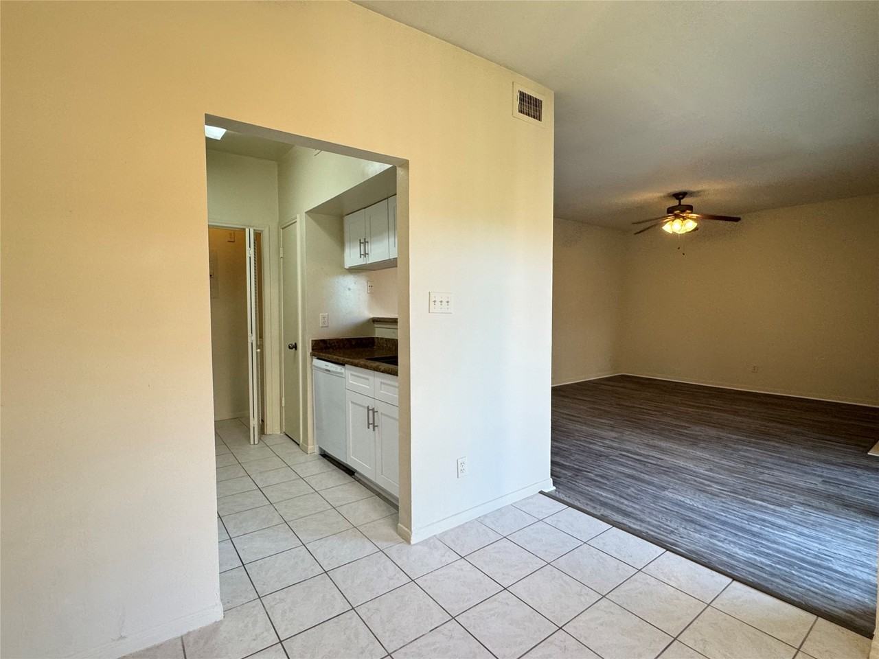 6500 Harbor Town Dr #6500-3408 - Photo 7 of 23