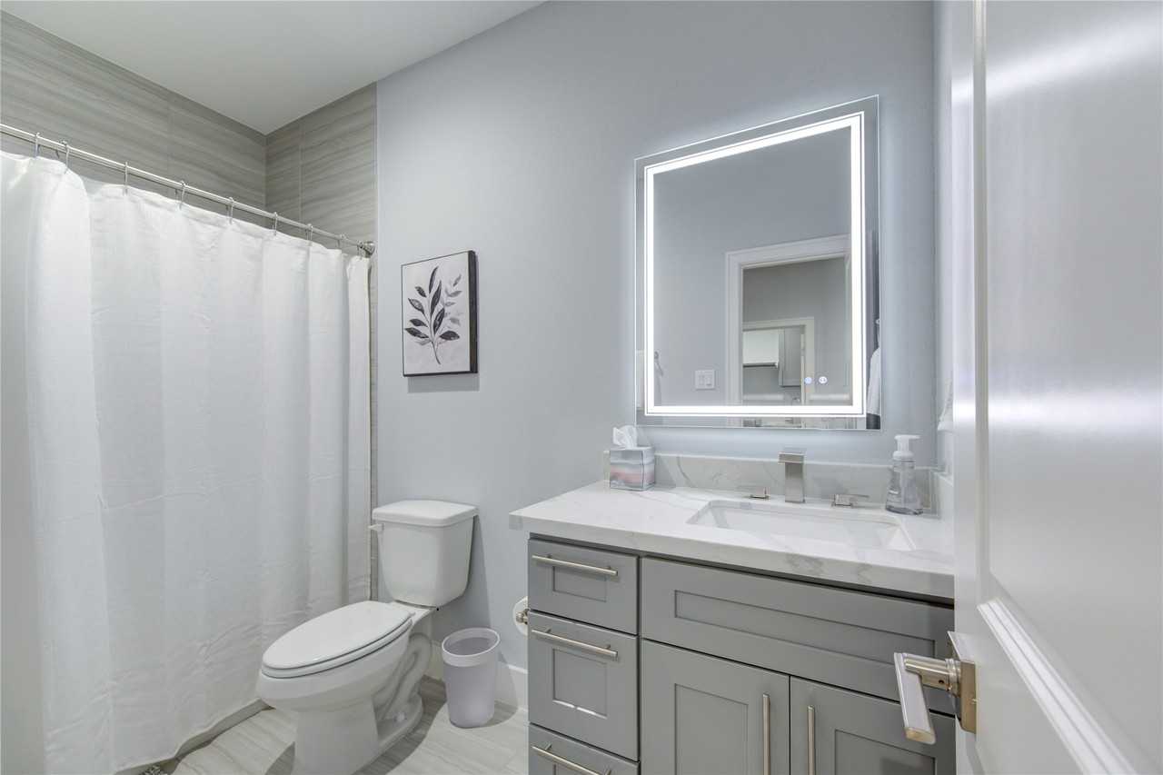 10021 Alfred Ln #10021B - Photo 3 of 46