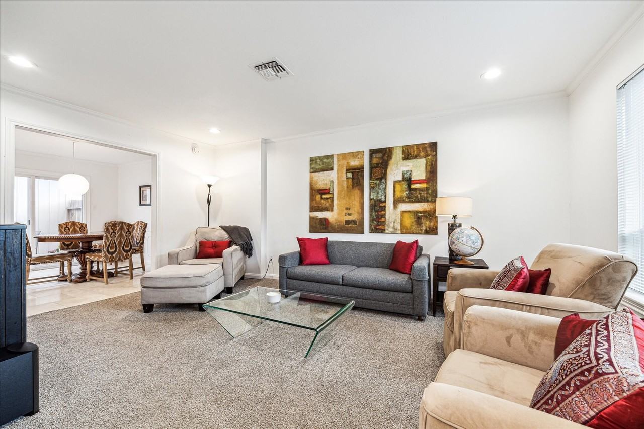 1880 Saxony Ln #1880 - Photo 3 of 38