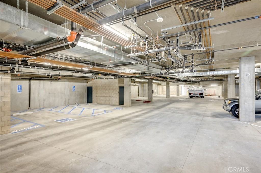 14526 Hartland St #14526-106 - Photo 2 of 19