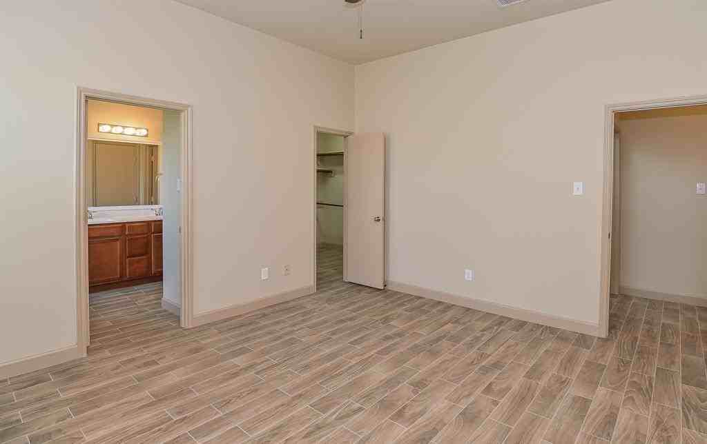 5502 Floral Valley Ln #5502 - Photo 3 of 27
