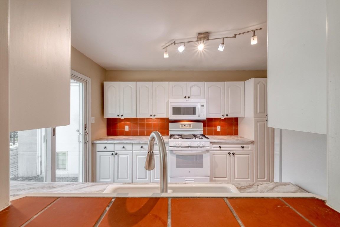 1404 Juliet Street #1404 - Photo 2 of 35