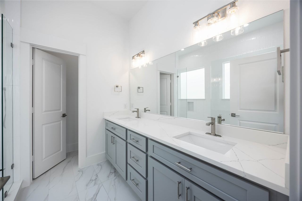 1941 Knoll Point Trail #1941