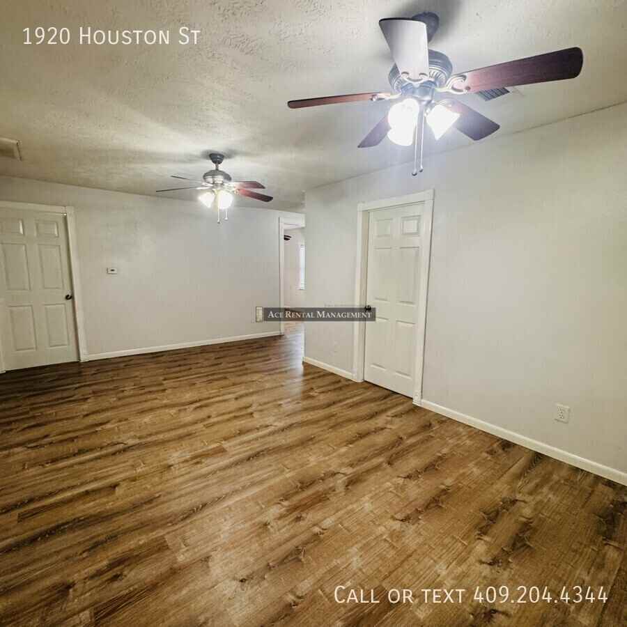 1920 Houston Avenue - Photo 3 of 17