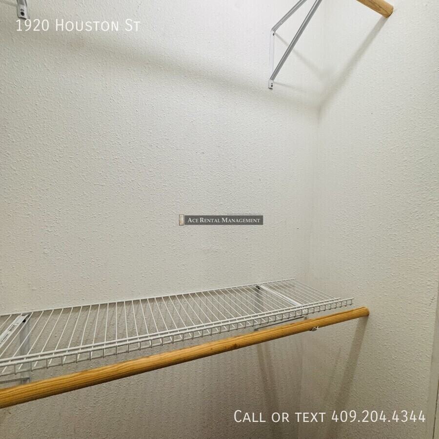 1920 Houston Avenue - Photo 7 of 17