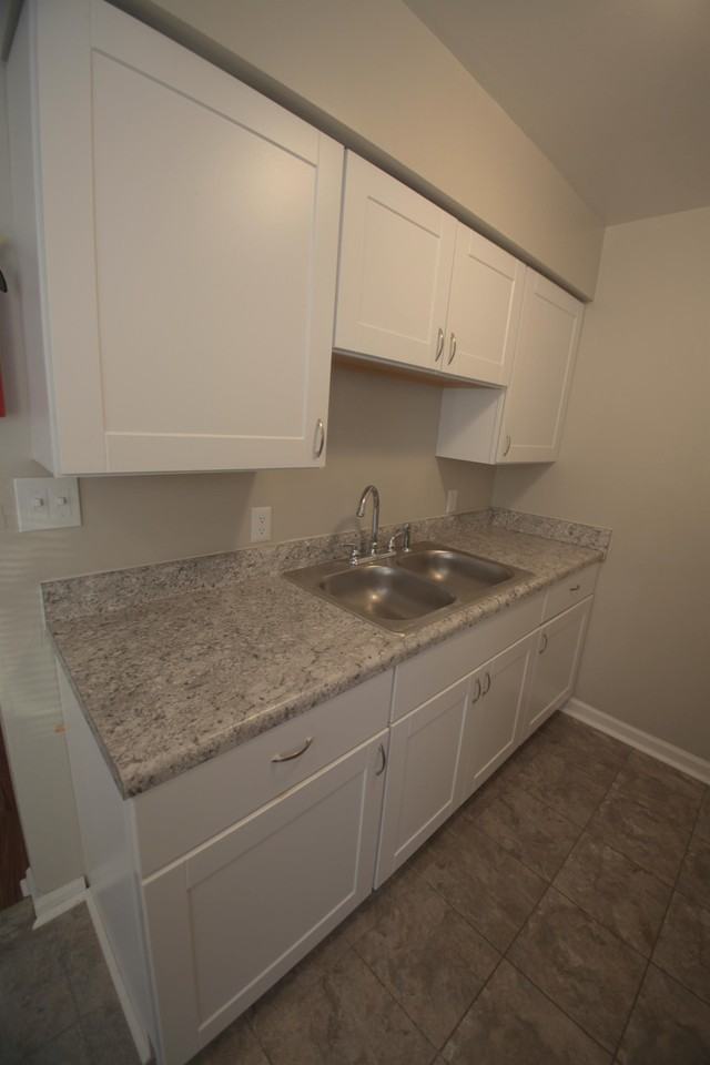 4th Bay - Photo 2 of 30