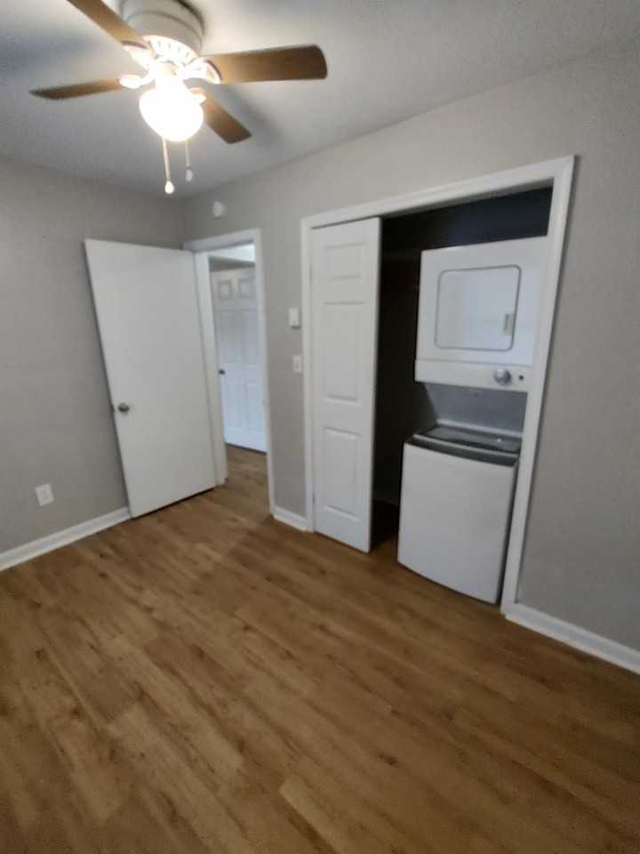 4th Bay - Photo 7 of 30