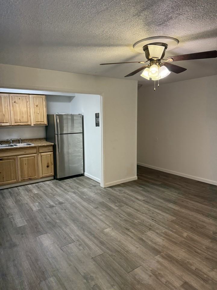 926 Gilmore Street* - Photo 2 of 12