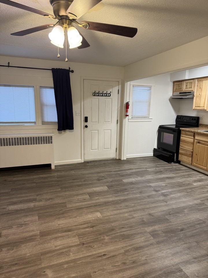 926 Gilmore Street* - Photo 3 of 12