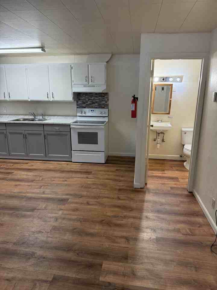 Cushman & Wakefield | Commercial Real Estate Brokers & Services ...