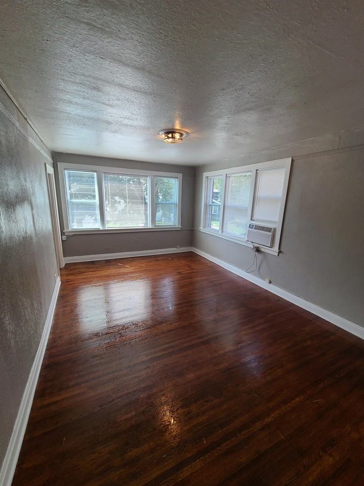 309 Allen Street - Photo 2 of 8