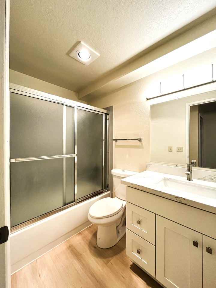 Portage Bay - Photo 2 of 15