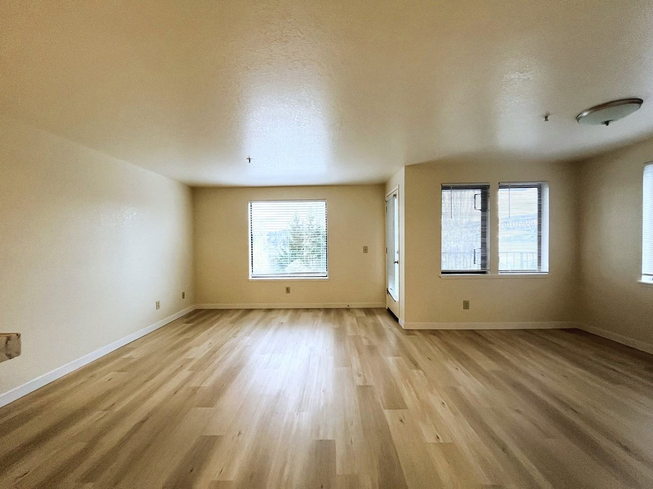 Portage Bay - Photo 5 of 15