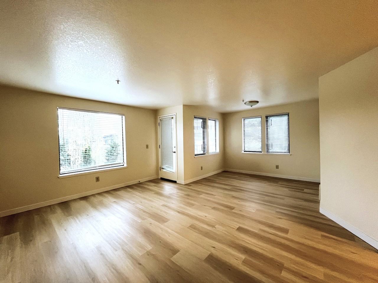 Portage Bay - Photo 6 of 15