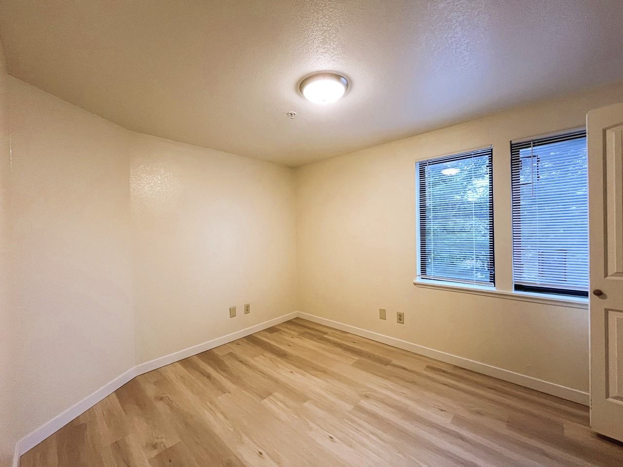 Portage Bay - Photo 7 of 15