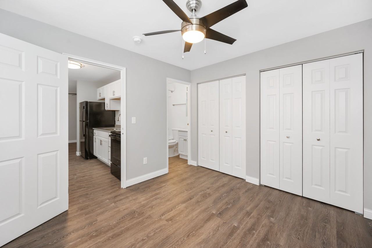 Lawn Ave-2204 - Photo 5 of 6