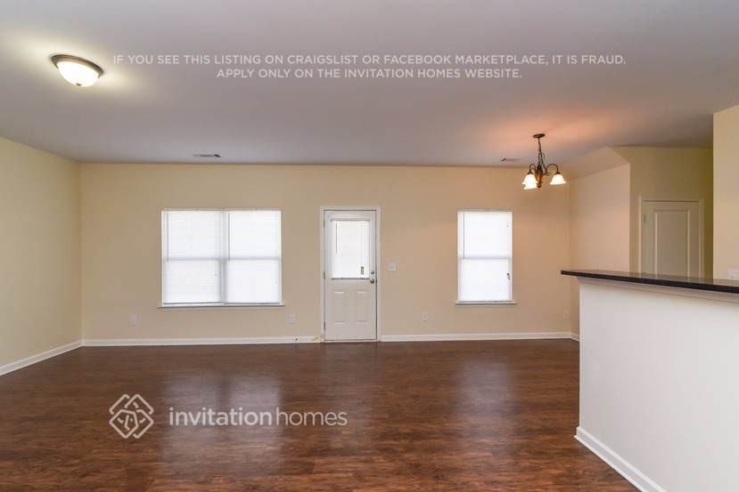 4172 Oak Field Dr - Photo 2 of 15