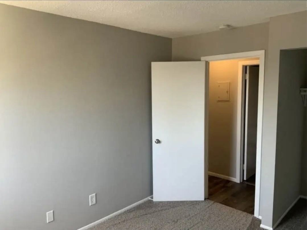 1926 East 2nd Street - Photo 5 of 12