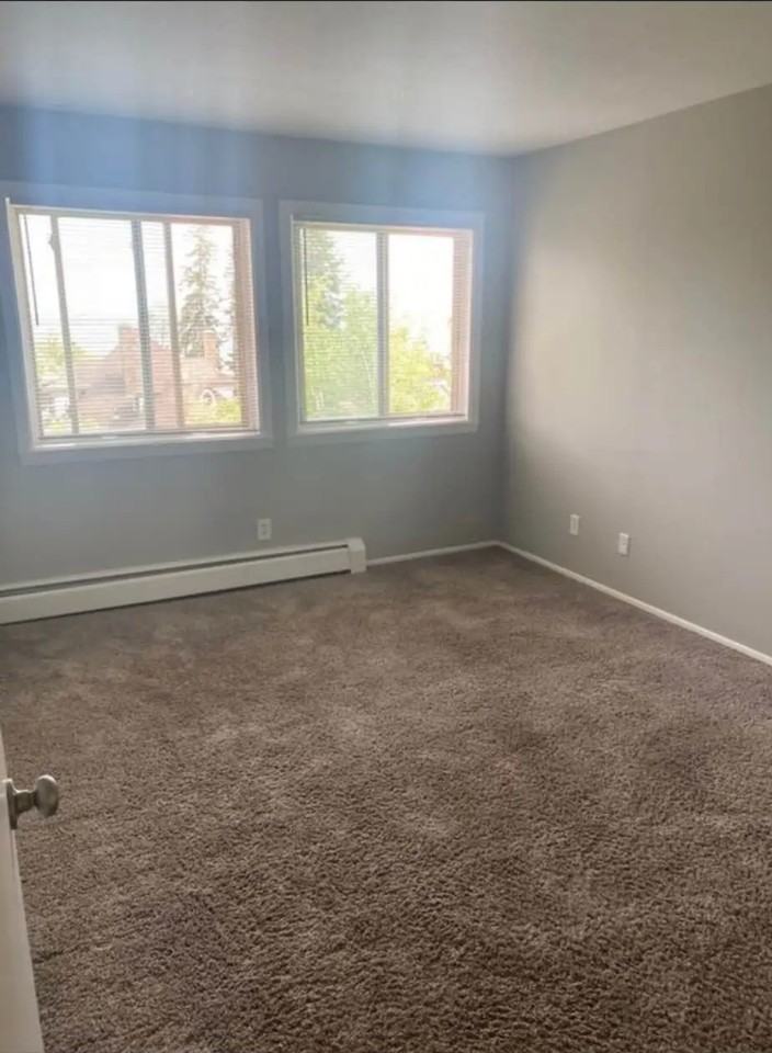 1926 East 2nd Street - Photo 7 of 12