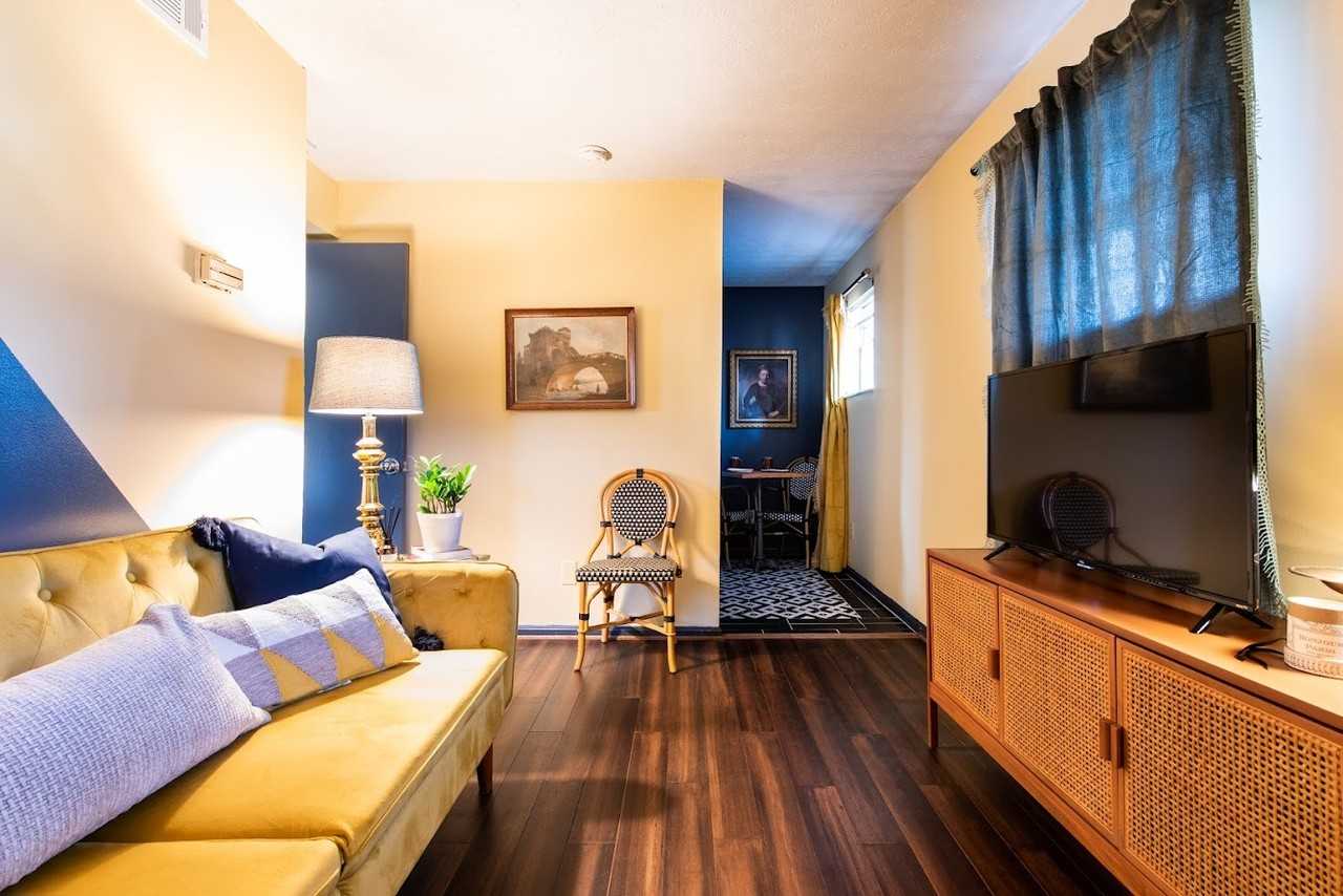 1225 South 6th Street - Photo 3 of 29