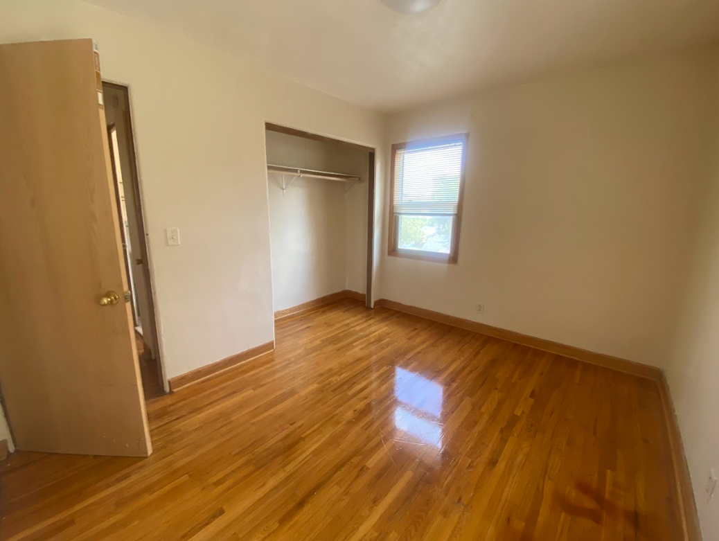 2419 Plymouth Avenue North - Photo 3 of 20