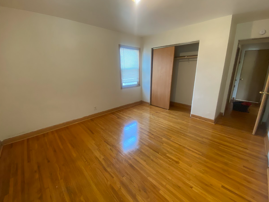 2419 Plymouth Avenue North - Photo 6 of 20