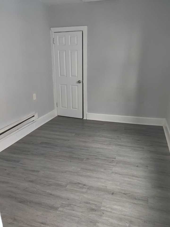 129 East Roosevelt Boulevard - Photo 4 of 5