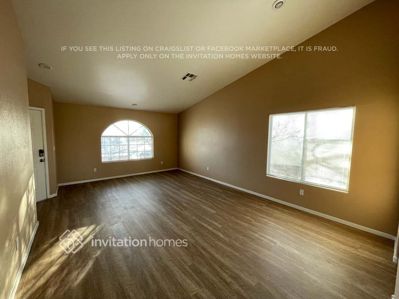 1938 Panther Pl - Photo 3 of 13