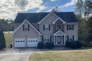 featured image of 471 Charles Towne Avenue