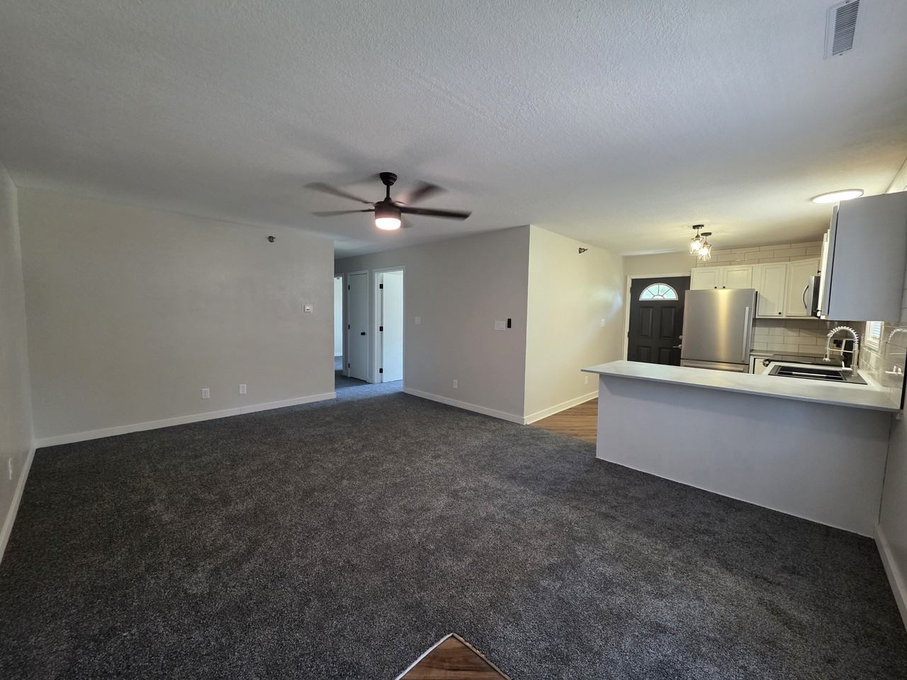 428 Stonehaven Drive - Photo 5 of 19