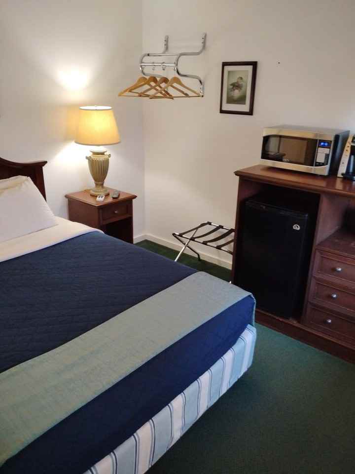 952 Bar Harbor Road - Photo 2 of 18