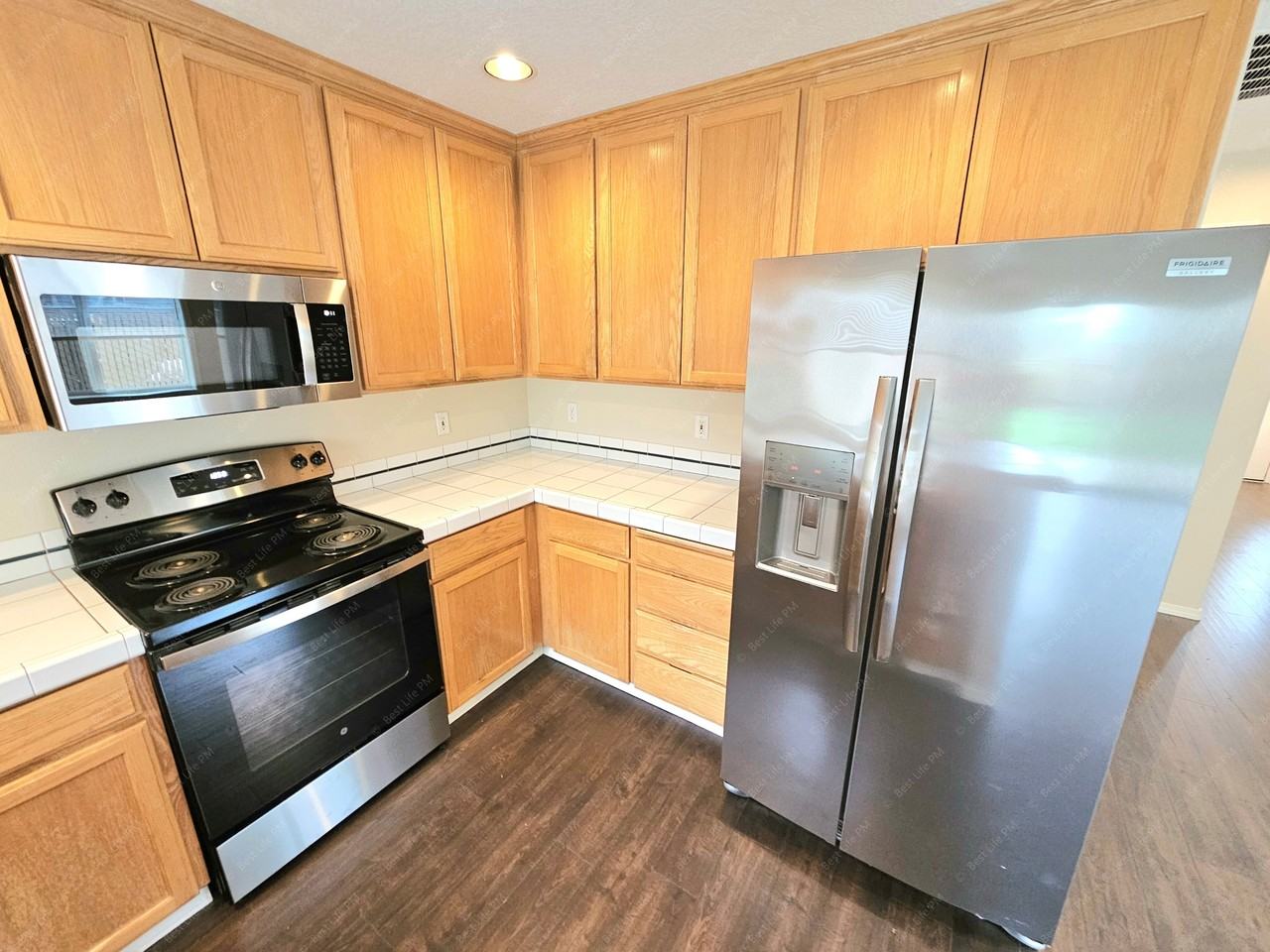 473 South Pine Street (10041) - Photo 7 of 30