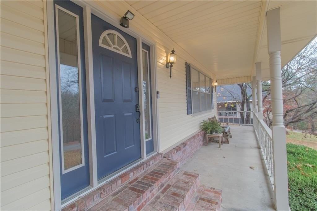 15284 Putman Rd - Photo 4 of 29