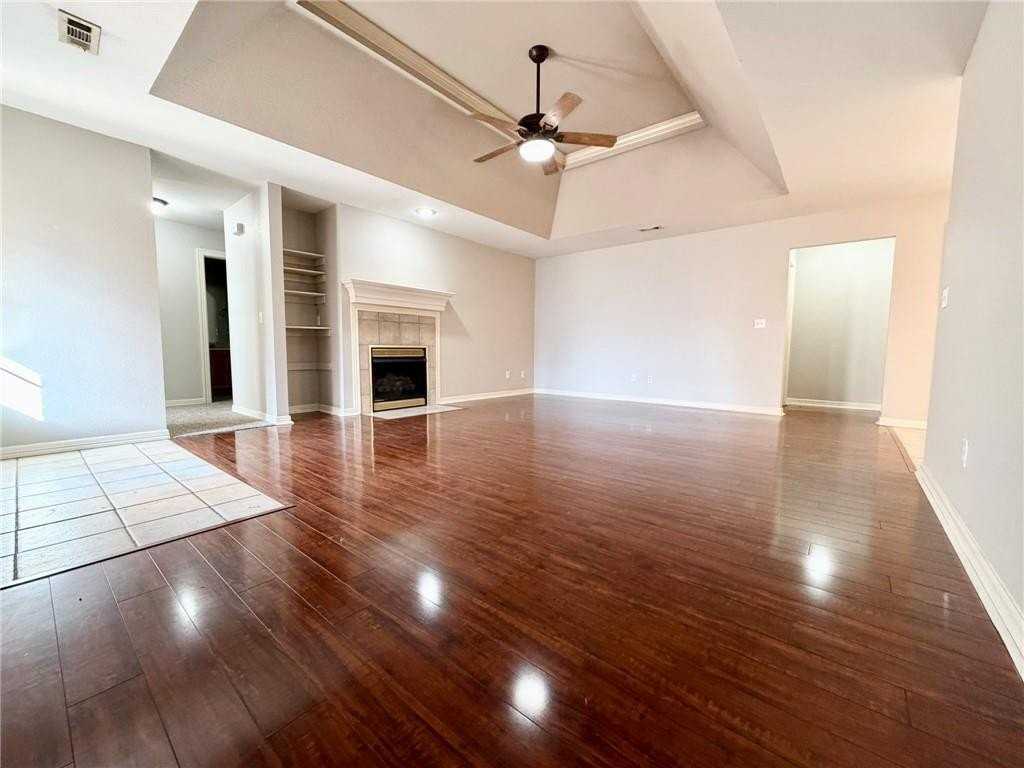 2702 2702 Drexelwood - Photo 2 of 18