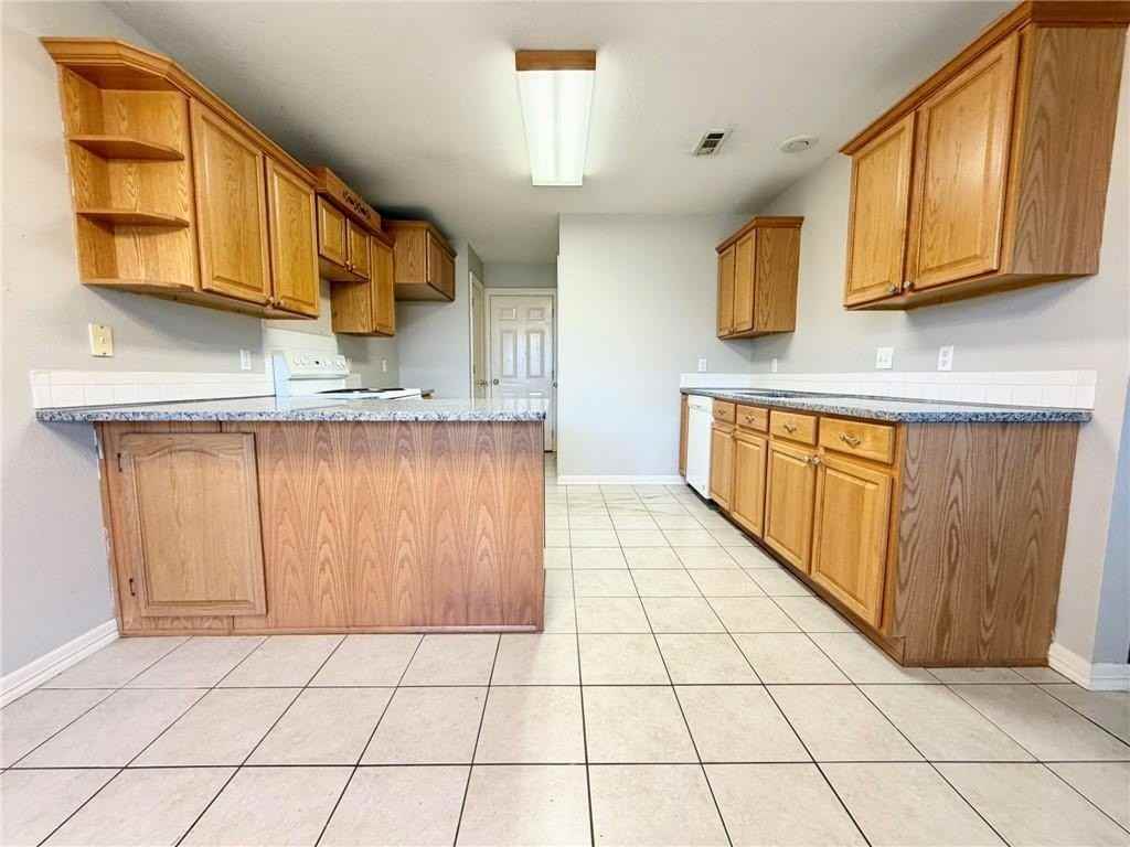 2702 2702 Drexelwood - Photo 3 of 18