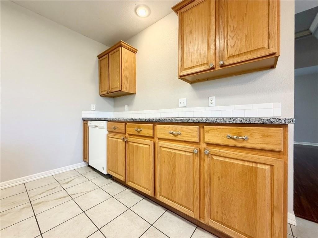 2702 2702 Drexelwood - Photo 6 of 18